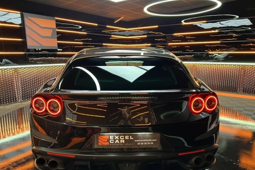 FERRARI GTC4 LUSSO V12 6.3 690CH
