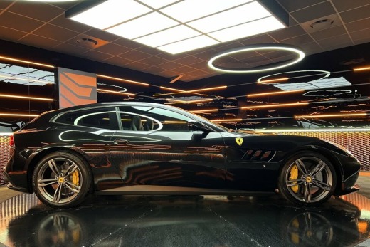 FERRARI GTC4 LUSSO V12 6.3 690CH