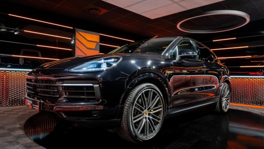 PORSCHE CAYENNE COUPE HYBRIDE 462