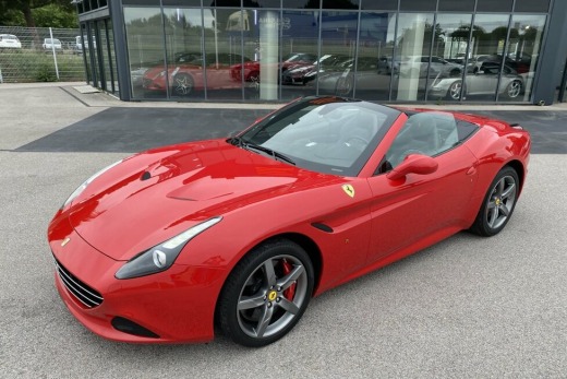 FERRARI CALIFORNIA T 3.9L V8 560