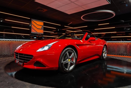 FERRARI CALIFORNIA T 3.9L V8 560