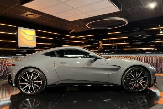 ASTON MARTIN V8 VANTAGE 4.0 510