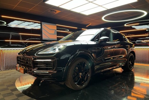 PORSCHE CAYENNE COUPE E-HYBRIDE 462CH