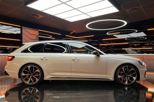 AUDI RS4 AVANT 2.9 TFSI QUATTRO 450