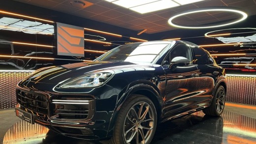 PORSCHE CAYENNE COUPE TURBO S E-HYBRIDE 680 PACK SPORT DE CONCEPTION ALLÉGÉE