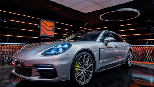 PORSCHE PANAMERA 4 E-HYBRIDE 462 PDK8