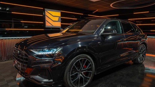 AUDI Q8 60 TFSIE COMPETITION 462CH