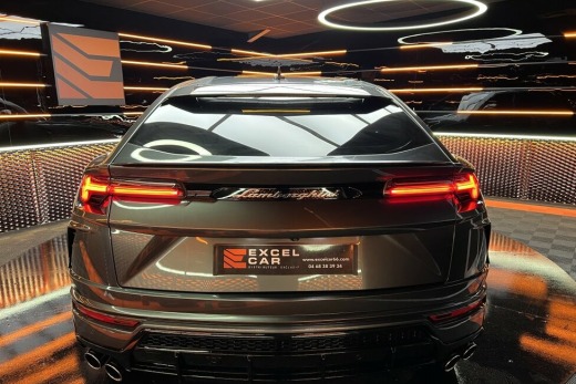 LAMBORGHINI URUS 4.0L V8 650CH
