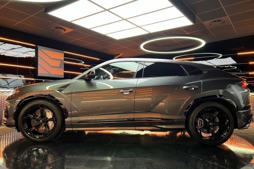 LAMBORGHINI URUS 4.0L V8 650CH
