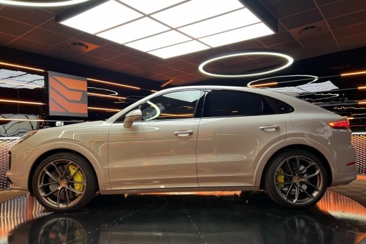 PORSCHE CAYENNE COUPE TURBO S E-HYBRIDE 680 PACK SPORT DE CONCEPTION ALLÉGÉE