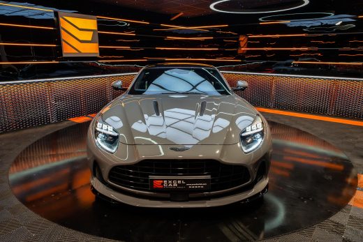 ASTON MARTIN DB12 4.0l V8 680 BVA8