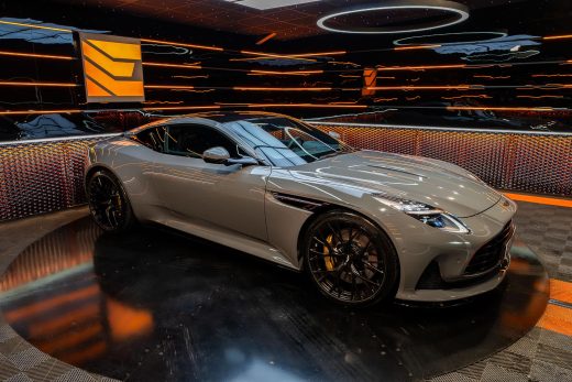ASTON MARTIN DB12 4.0l V8 680 BVA8