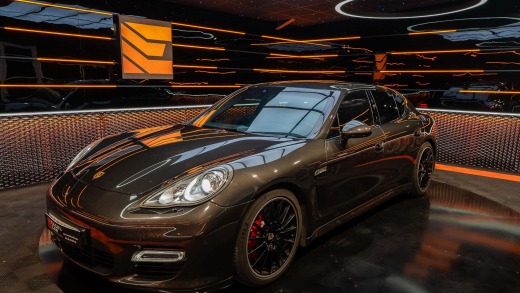 PORSCHE PANAMERA TURBO 4.8l V8 500CH