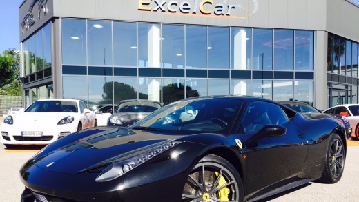 FERRARI 458 ITALIA