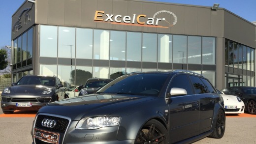 AUDI RS4 AVANT 4.2L V8 FSI QUATTRO 420