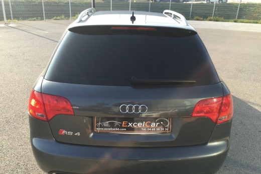 AUDI RS4 AVANT 4.2L V8 FSI QUATTRO 420