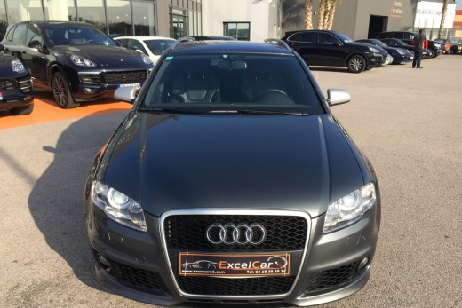 AUDI RS4 AVANT 4.2L V8 FSI QUATTRO 420